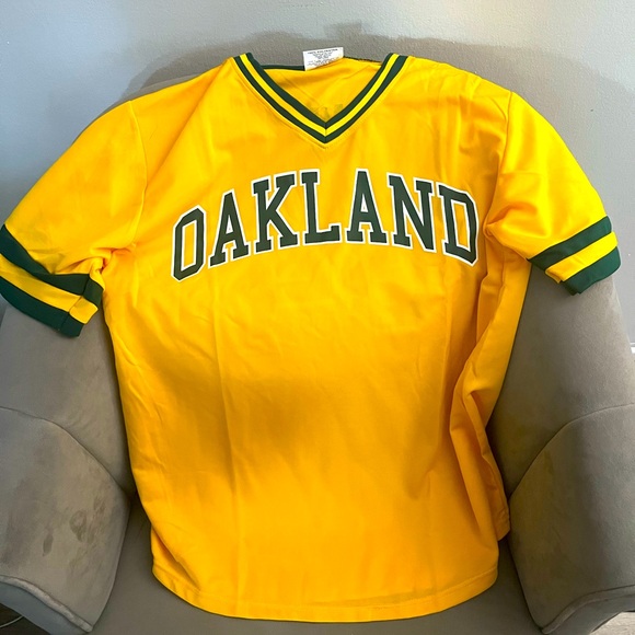 Oakland A’s jersey - Picture 1 of 3